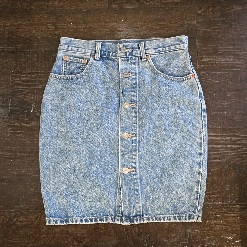 Levi's Denim Button Thru Mom Skirt - Picture 2 of 16